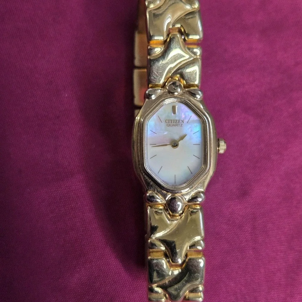 Citizen Women's Quartz Watch Gold Tone Bracelet MOP Dial 3220-326130 Parts